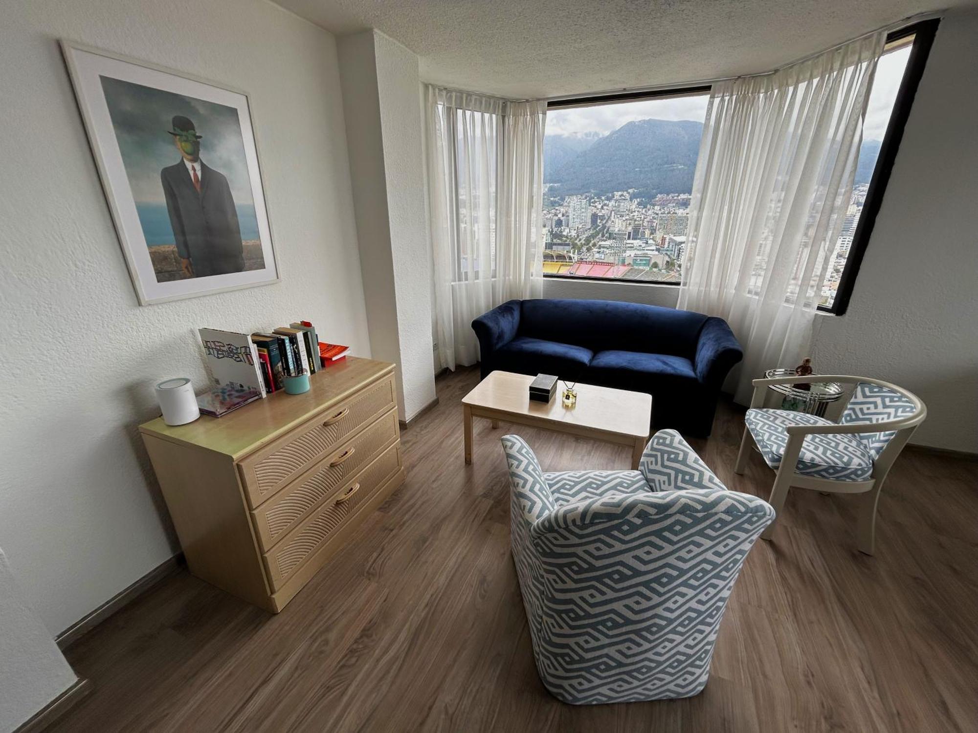 Stanford Suites Hotel Quito Quarto foto